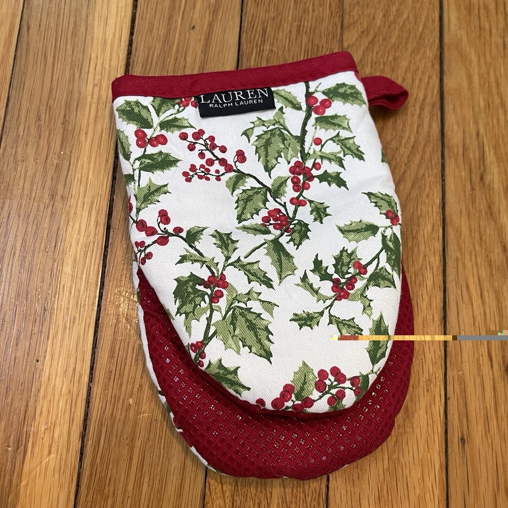 Lauren Ralph Lauren Mistletoe Oven Mitt Red White Holiday Baking Cooking Kitchen